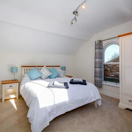 7 Bluebridge Luxury Loft York